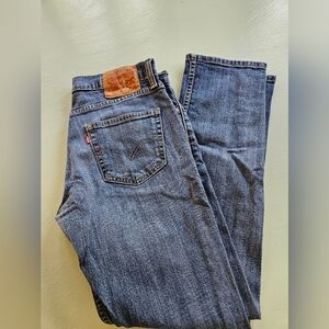 listing-status-banner